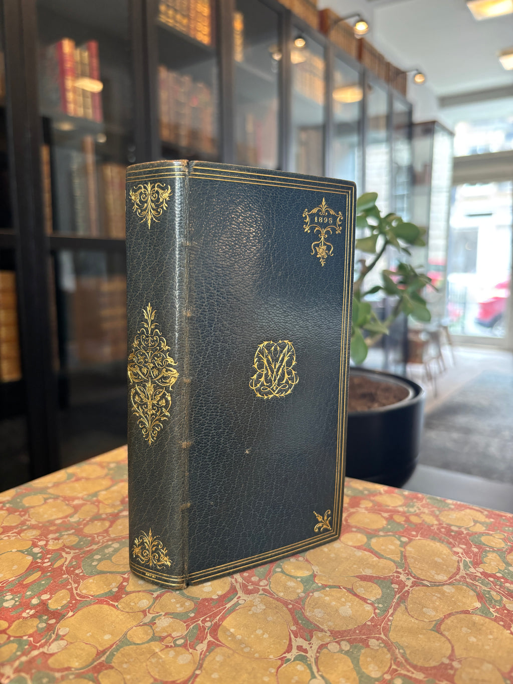 Gruel Paris Binding